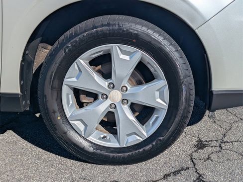 Used 2015 Subaru Forester 2.5i w/ Alloy Wheel Package image 12