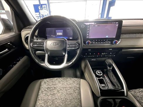 Used 2024 Chevrolet Colorado ZR2 w/ Safety Package AWD/4WD image 17