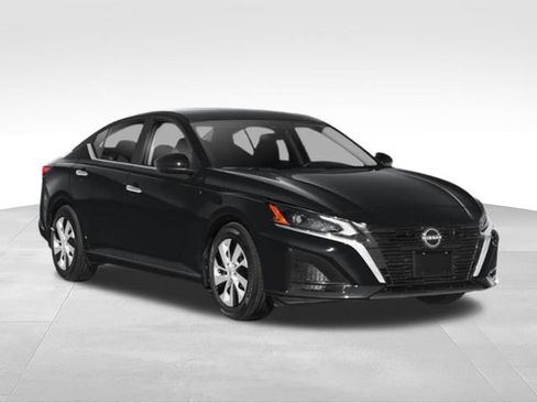 Used 2024 Nissan Altima 2.5 SR FWD image 36
