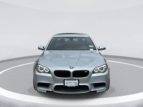 Used 2014 BMW M5 RWD image 2