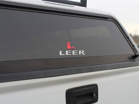 Used 2018 Chevrolet Colorado W/T image 32