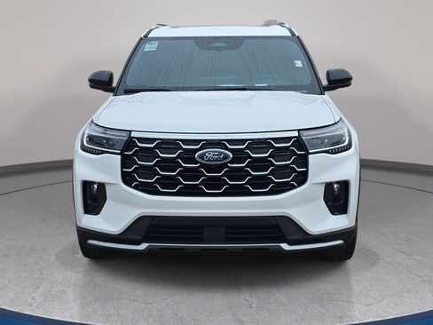 New 2026 Ford Explorer Platinum image 2