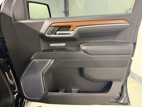 Used 2023 GMC Sierra 1500 Denali AWD/4WD image 29
