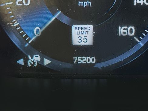 Used 2018 Volvo S90 T6 Momentum w/ Convenience Package image 45