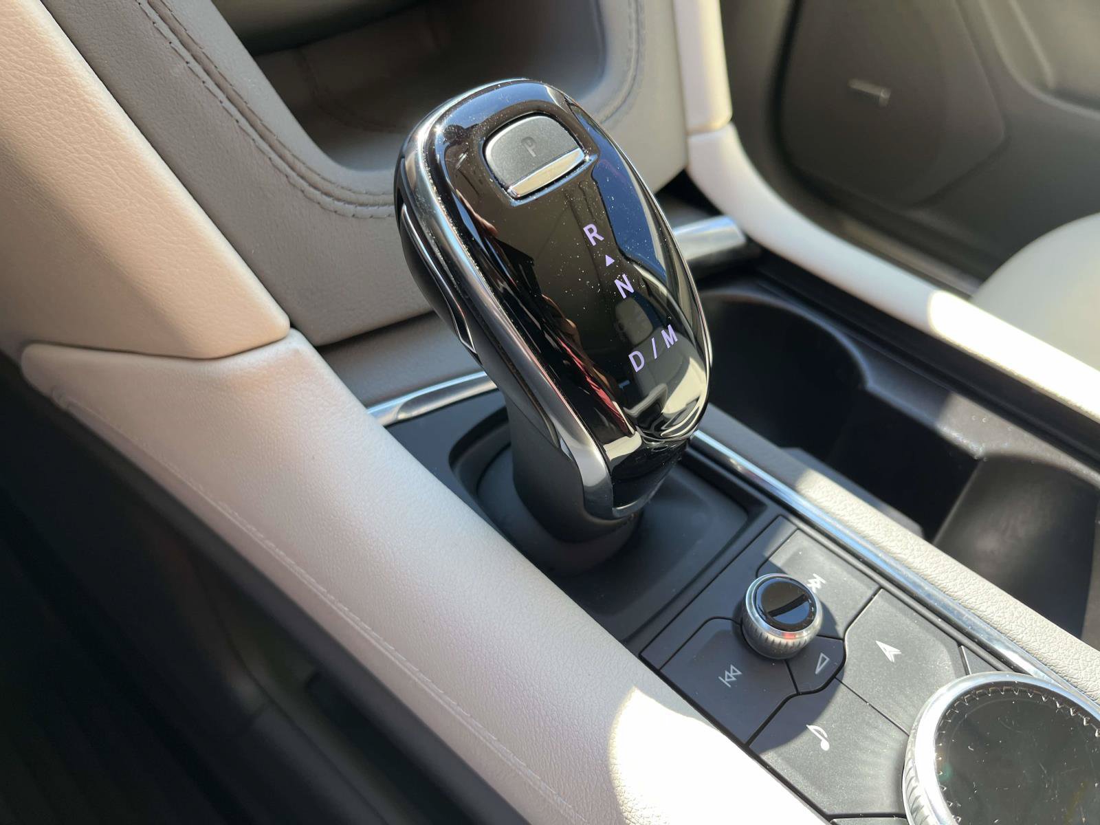 Used 2024 Cadillac XT5 Premium Luxury w/ Technology Package FWD image 29