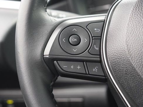 Certified 2025 Toyota Corolla SE w/ Convenience Package image 21