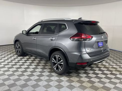 Used 2020 Nissan Rogue SV w/ Premium Package AWD/4WD image 14