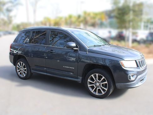 Used 2015 Jeep Compass Limited w/ Sun/Sound Group image 14