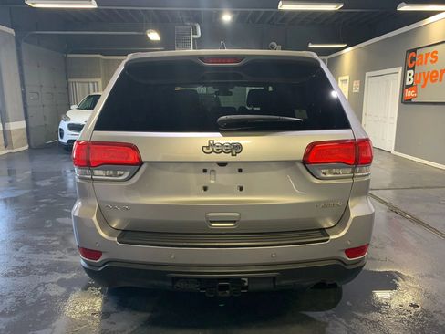 Used 2018 Jeep Grand Cherokee Laredo AWD/4WD image 5