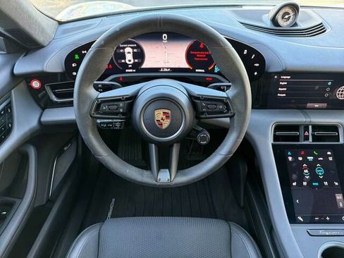 Used 2020 Porsche Taycan Turbo S image 18