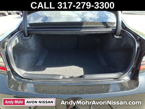 Used 2019 Dodge Charger R/T w/ Plus Group RWD image 11