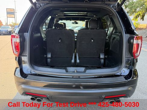 Used 2018 Ford Explorer Sport AWD/4WD image 11
