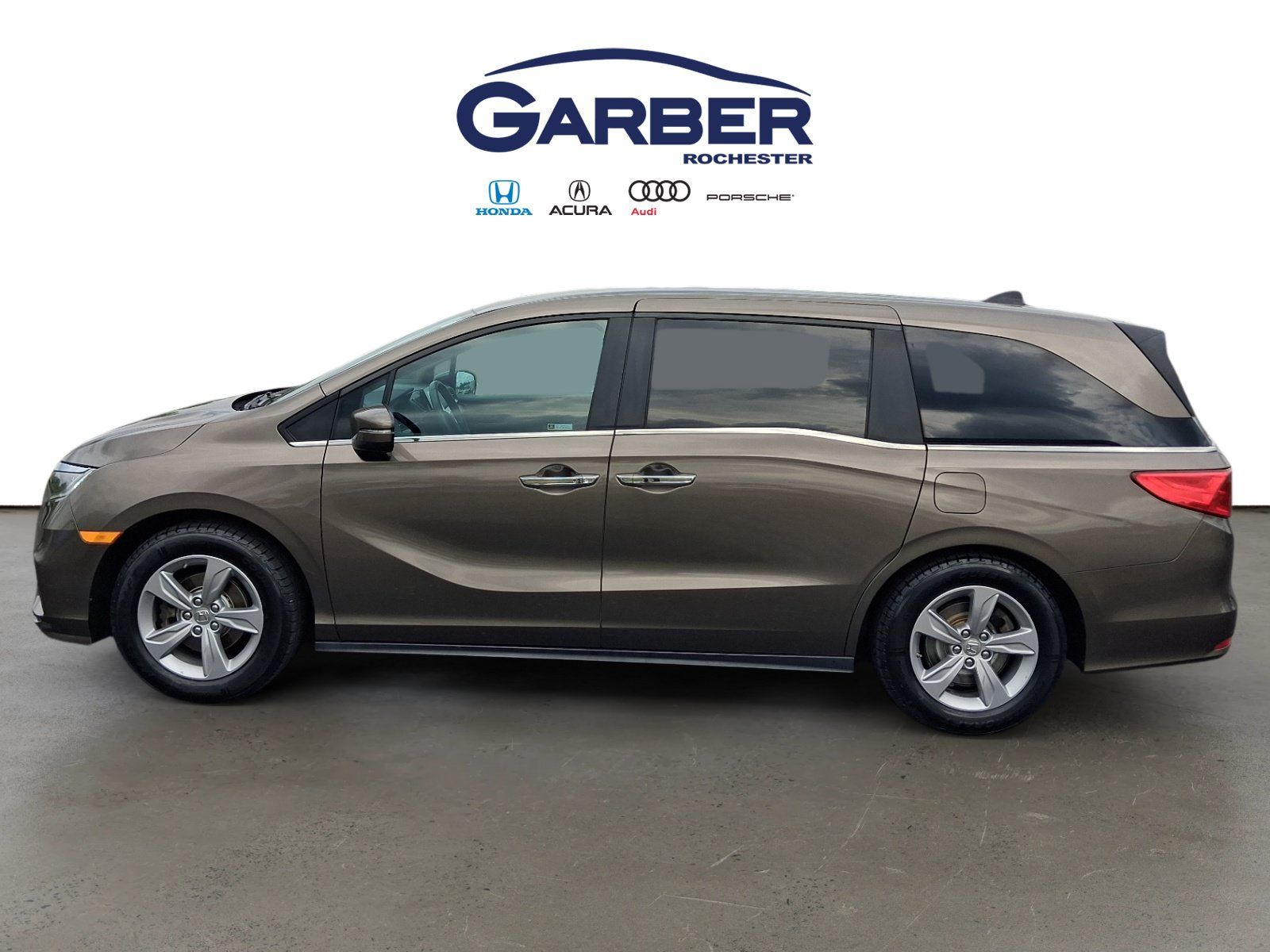 Used 2018 Honda Odyssey EX image 2