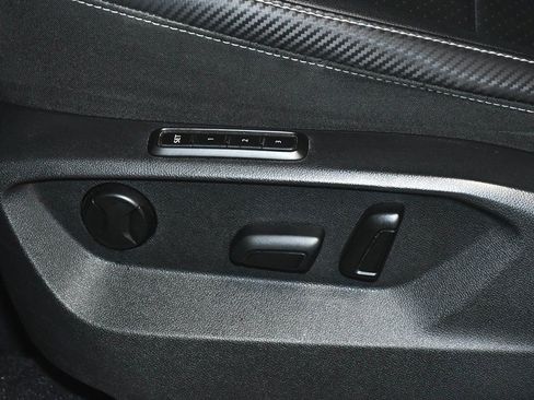 Used 2021 Volkswagen Atlas Cross Sport SEL R-Line image 45