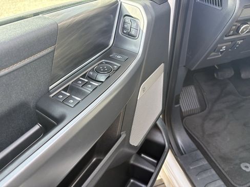 Used 2025 Ford F150 Lariat w/ Equipment Group 501A Mid image 16