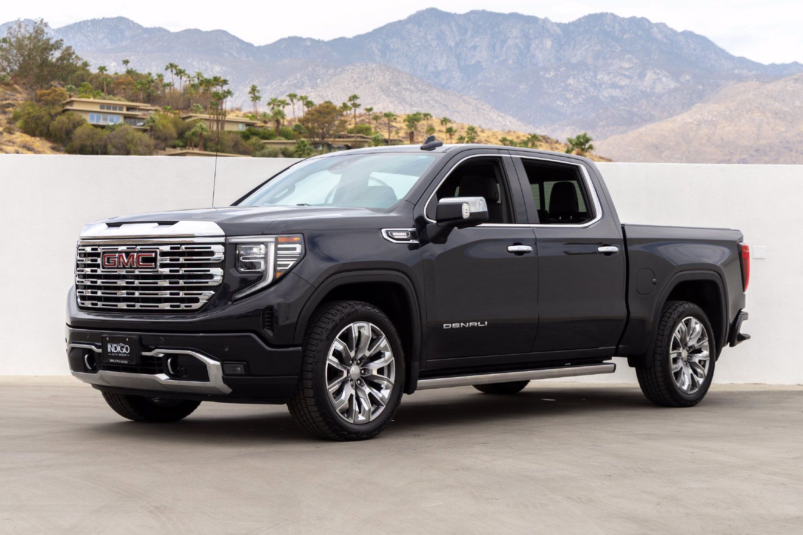 Used 2023 GMC Sierra 1500 Denali w/ Denali Reserve Package AWD/4WD image 1