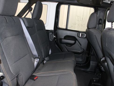 Used 2024 Jeep Wrangler Sport S image 22