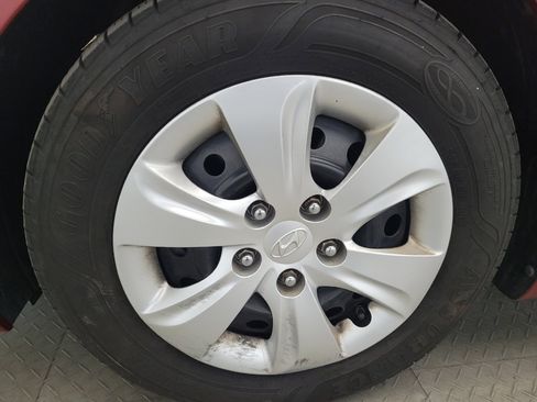 Used 2016 Hyundai Elantra SE FWD image 31