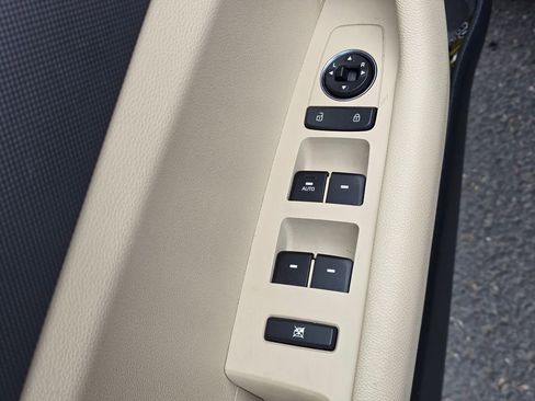 Used 2016 Hyundai Sonata SE FWD image 14