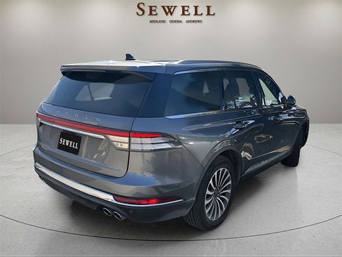 Certified 2023 Lincoln Aviator Reserve w/ Elements Package Plus image 3