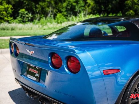 Used 2010 Chevrolet Corvette ZR1 RWD image 35