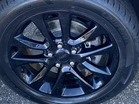 Certified 2021 Jeep Grand Cherokee Laredo X image 26