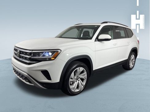 Used 2023 Volkswagen Atlas SE image 3