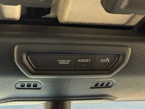 Used 2022 Jeep Wrangler Unlimited Rubicon w/ LED Lighting Group AWD/4WD image 28