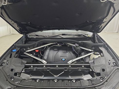 Certified 2025 BMW X5 xDrive40i w/ M Sport Package image 31