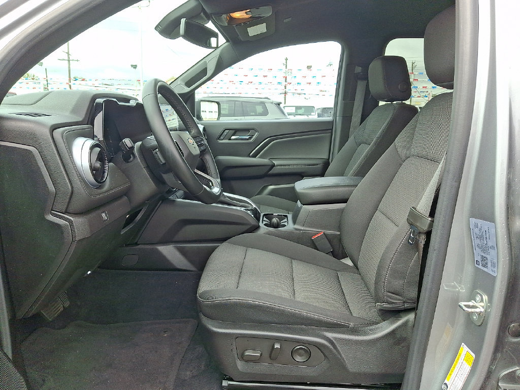 Used 2023 Chevrolet Colorado LT w/ LT Convenience Package II AWD/4WD image 14