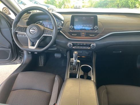 Certified 2023 Nissan Altima 2.5 SV image 17