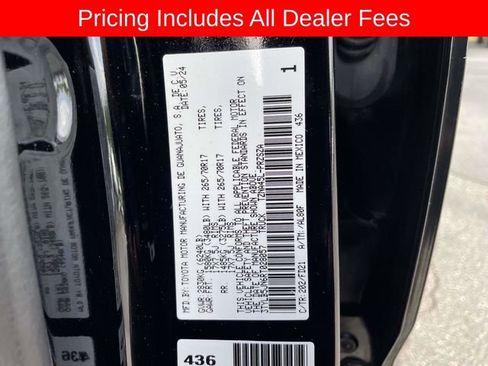 Used 2024 Toyota Tacoma TRD Off-Road AWD/4WD image 33