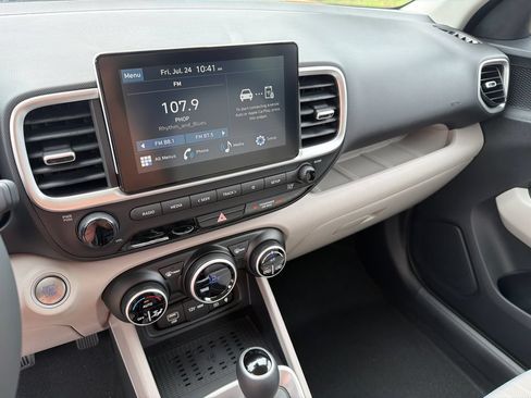 New 2026 Hyundai Venue SEL FWD image 28