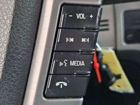 Used 2013 Ford F150 Limited image 16