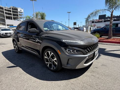 Used 2023 Hyundai Kona Limited FWD image 5
