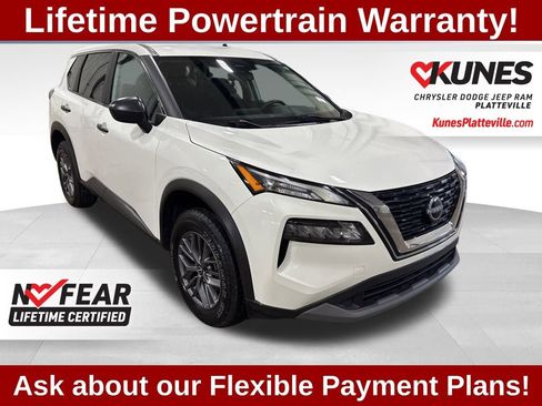 Used 2023 Nissan Rogue S image 1