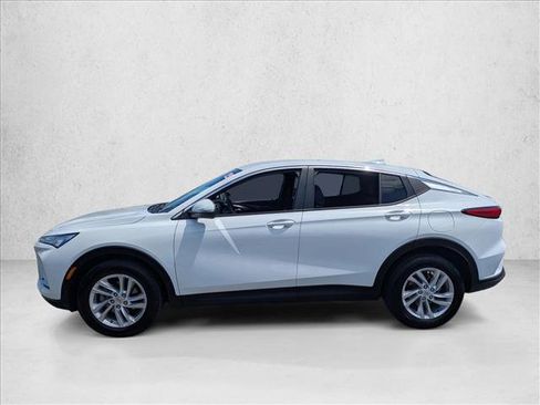 Used 2025 Buick Envista Preferred w/ Advanced Safety Package image 9