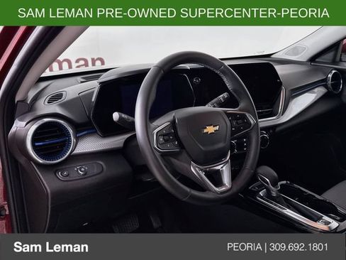 Used 2025 Chevrolet Trax LT w/ Driver Confidence Package FWD image 9