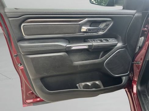 Used 2025 RAM 1500 Laramie AWD/4WD image 9