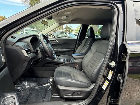Used 2022 Mitsubishi Outlander SE AWD/4WD image 9