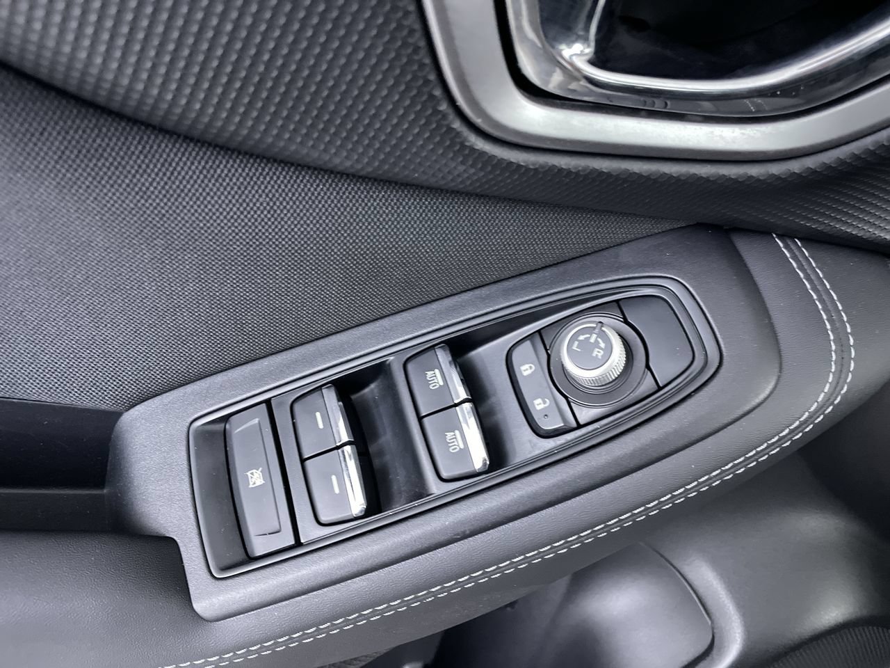 Used 2019 Subaru Forester Premium AWD/4WD image 12