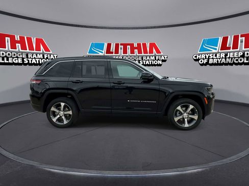 New 2026 Jeep Grand Cherokee Limited image 9