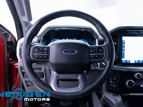 Used 2023 Ford F150 Lariat w/ Trailer Tow Package image 18