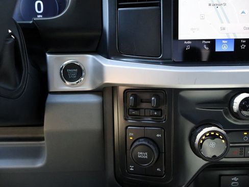 New 2026 Ford F250 XLT w/ XLT Premium Package image 32