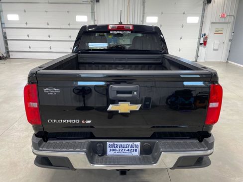 Used 2020 Chevrolet Colorado W/T w/ WT Convenience Package AWD/4WD image 6