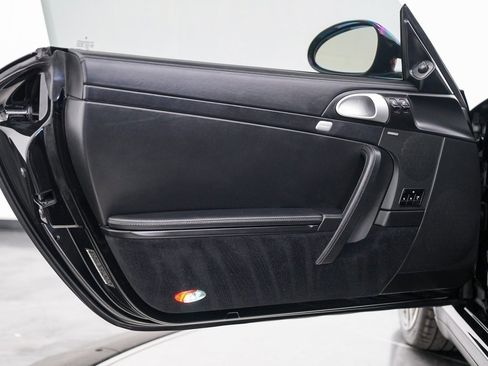 Used 2013 Porsche 911 4 Coupe image 27