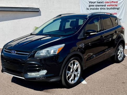 Used 2015 Ford Escape Titanium w/ Equipment Group 301A FWD image 2