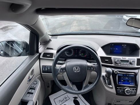 Used 2016 Honda Odyssey SE image 18