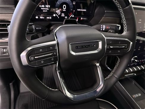 New 2025 GMC Acadia Denali w/ Super Cruise Package image 11