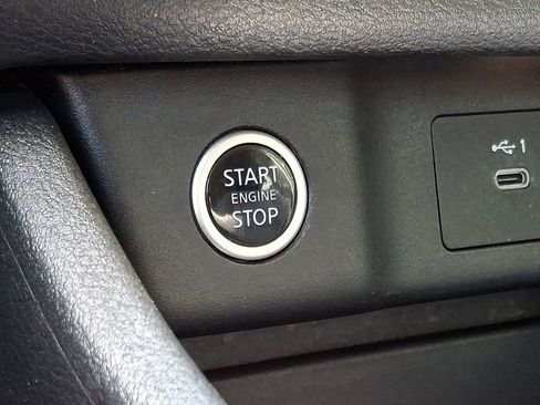 Used 2022 Nissan Rogue SV AWD/4WD image 23